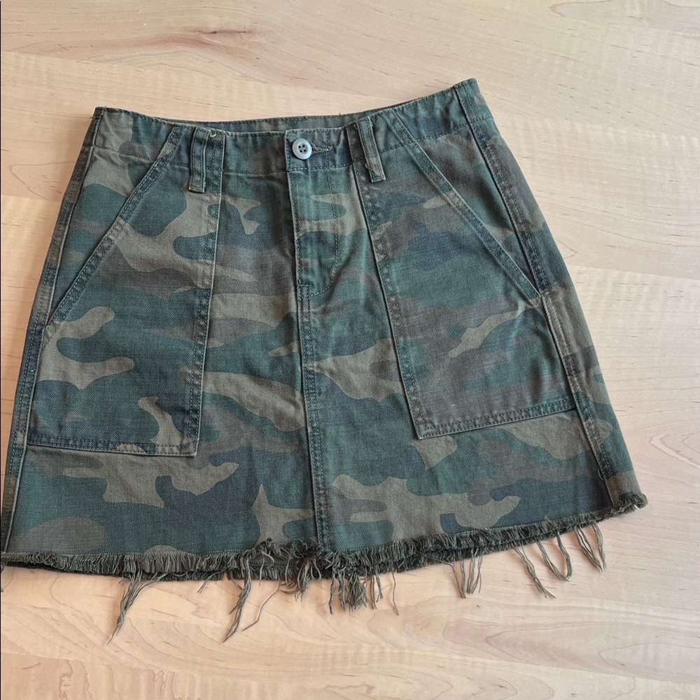 [BLANK NYC] Camouflage Denim Miniskirt - Picture 3 of 9